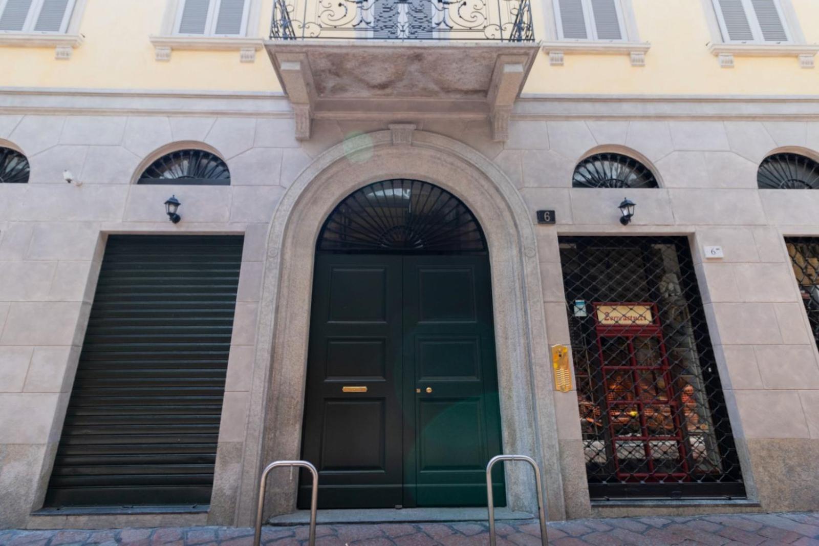 Duomo Charme Apartment Milan Exterior photo